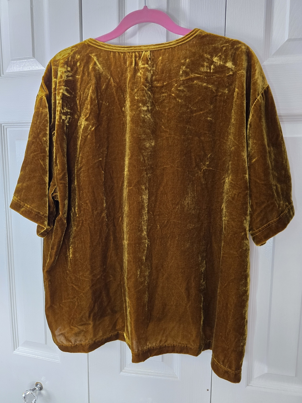 MELLODAY Velvet Top in Mustard Gold - Picture 3 of 3